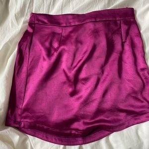 Brand new with tags Womens dynamite satin skirt